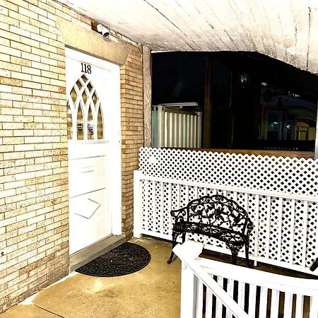 3 Bedrooms, Boardwalk Duplex Beachblock Home! アトランティックシティー エクステリア 写真